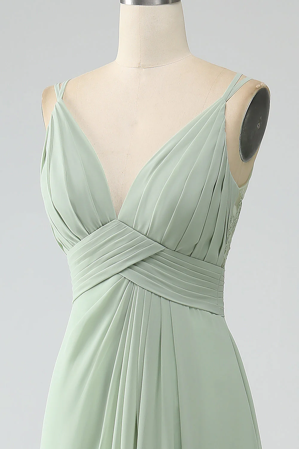 Robe de demoiselle d'honneur longue en mousseline de soie plissée ligne A couleur sauge poussiéreuse - Image 12