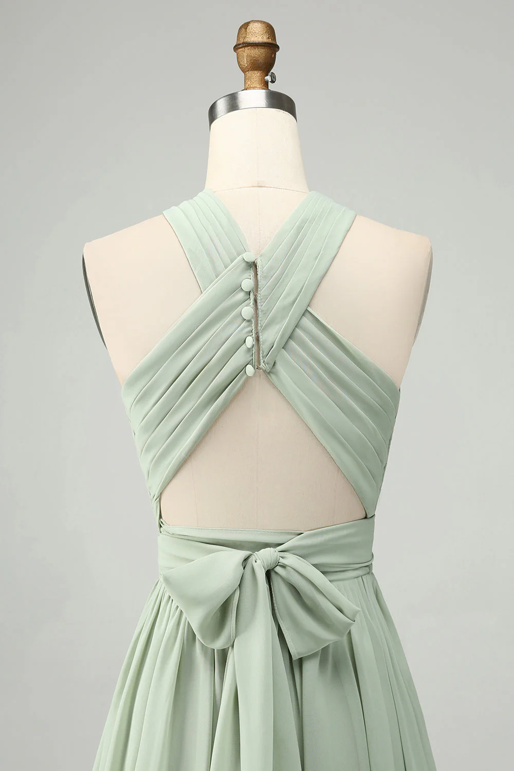 Robe de demoiselle d’honneur A-line vert sauge plissée à col halter avec fente - Image 7