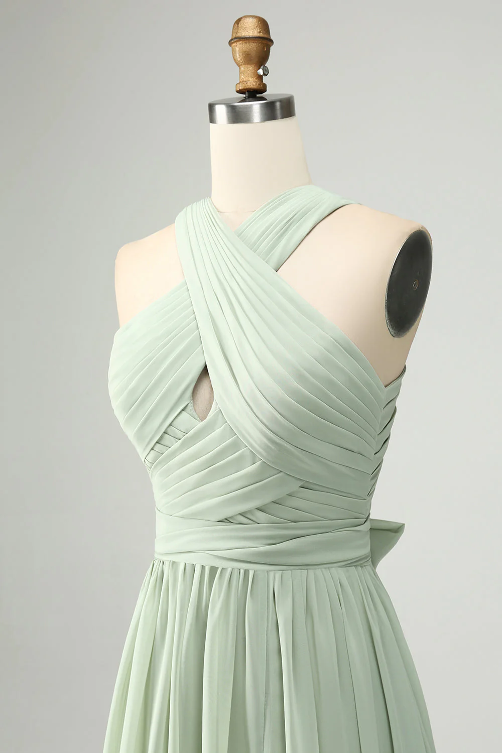 Robe de demoiselle d’honneur A-line vert sauge plissée à col halter avec fente - Image 8