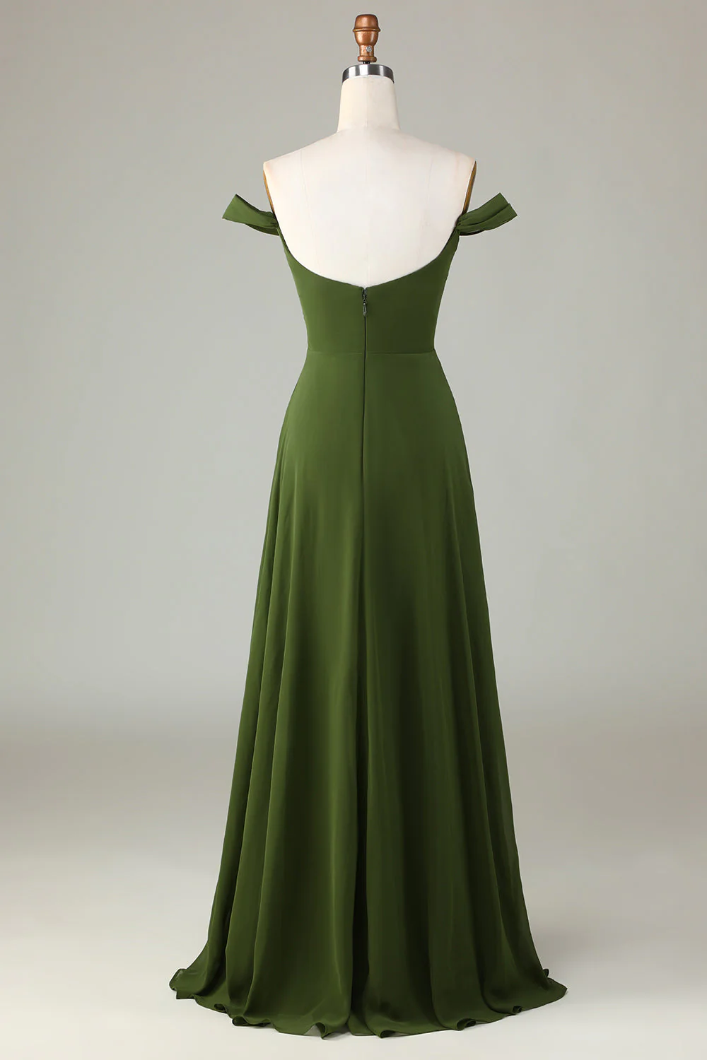 A-Line Off The Shoulder Robe de demoiselle d’honneur olive avec fente - Image 2
