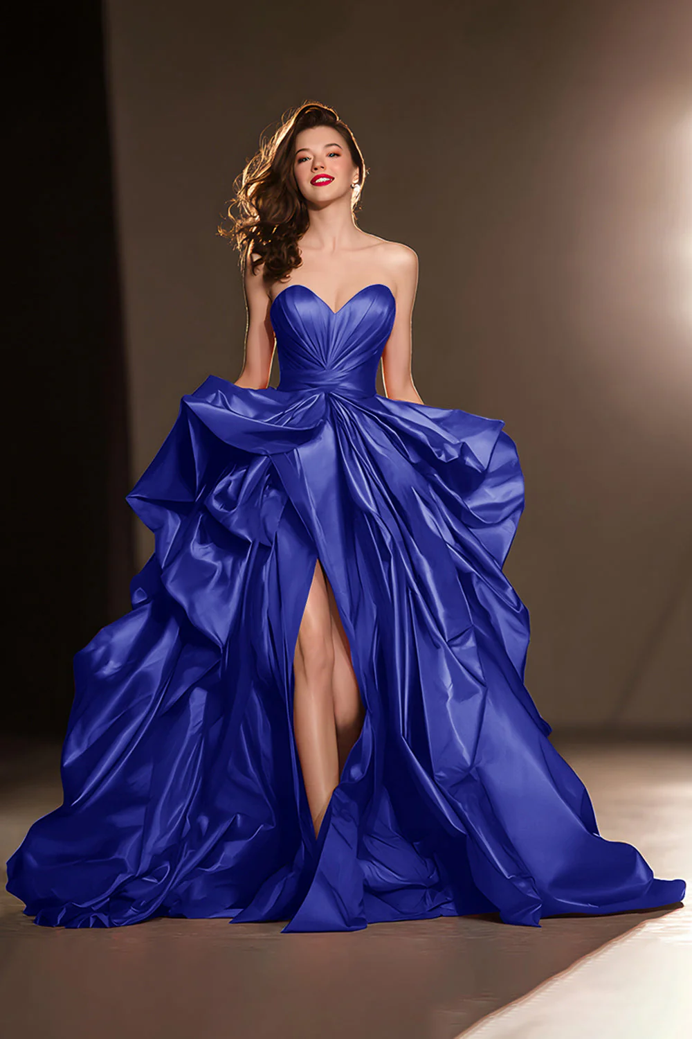 A Line Sweetheart Robe à volants rouge foncé avec fente - Image 10