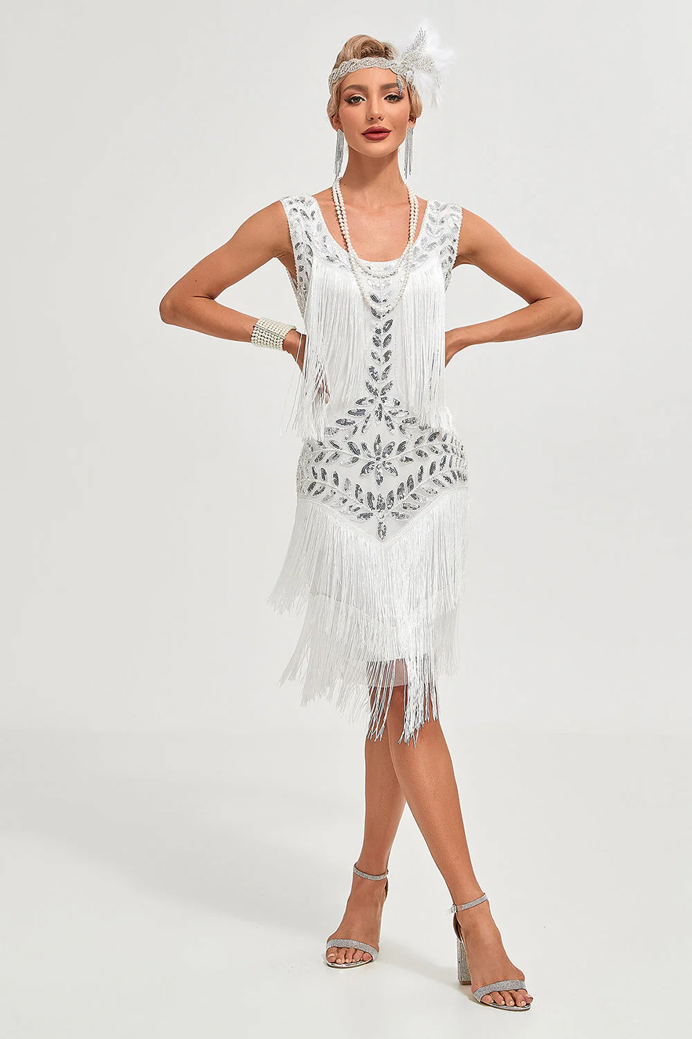 Robe Gatsby champagne des années 20 à paillettes et franges - Image 29