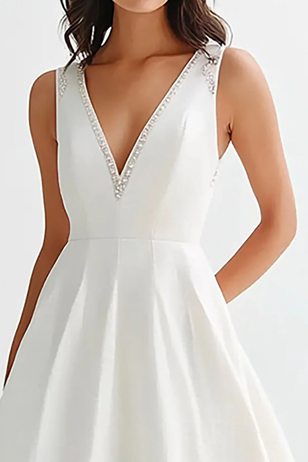 Robe longue trapèze blanche en satin mat sans manches - Image 2