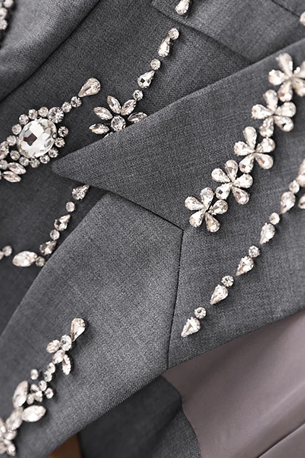 Blazer à double boutonnage perlé gris scintillant pour femmes - Image 3