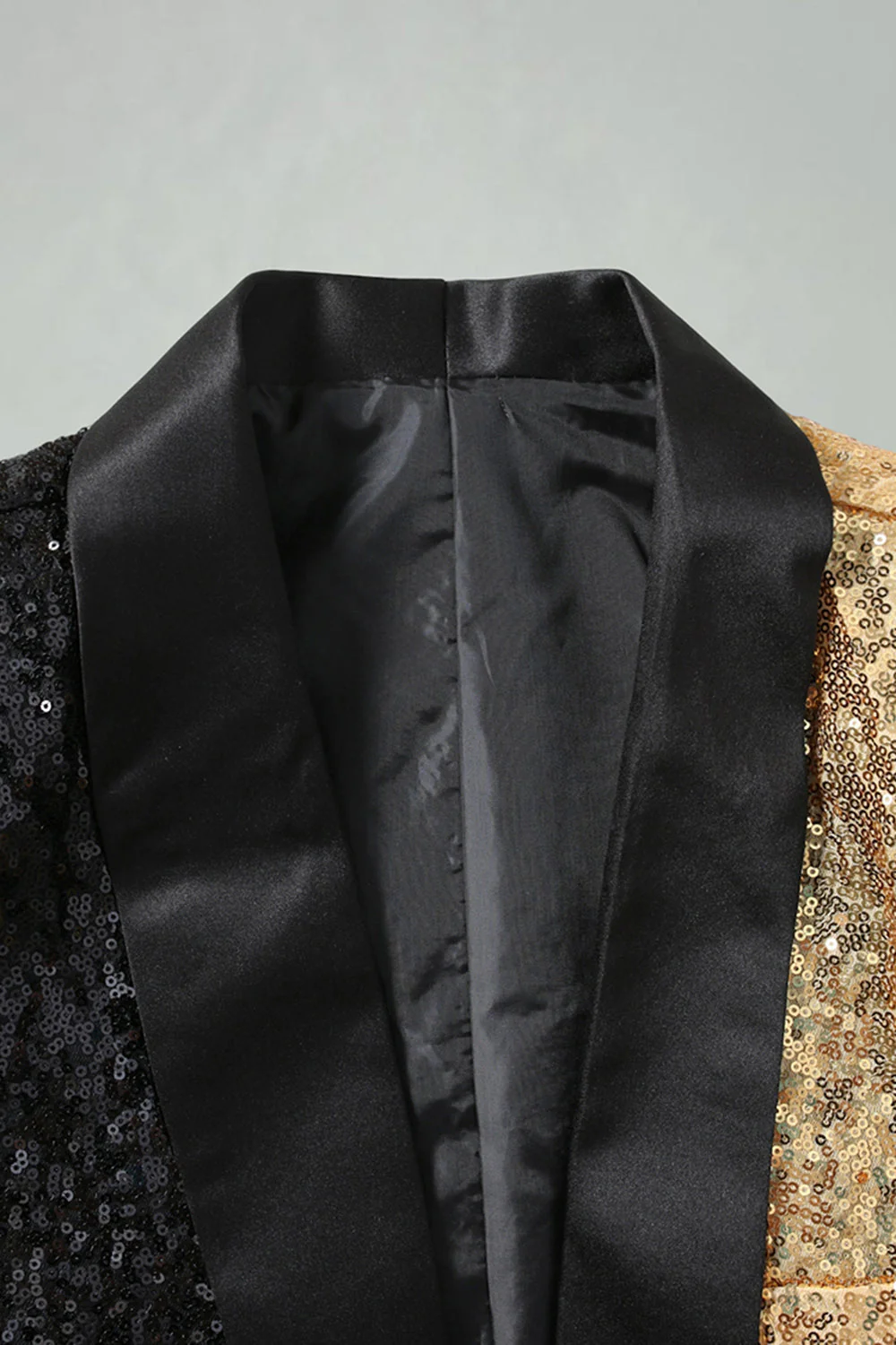 Blazer de bal pour hommes à revers noir doré en châle doré scintillant - Image 4
