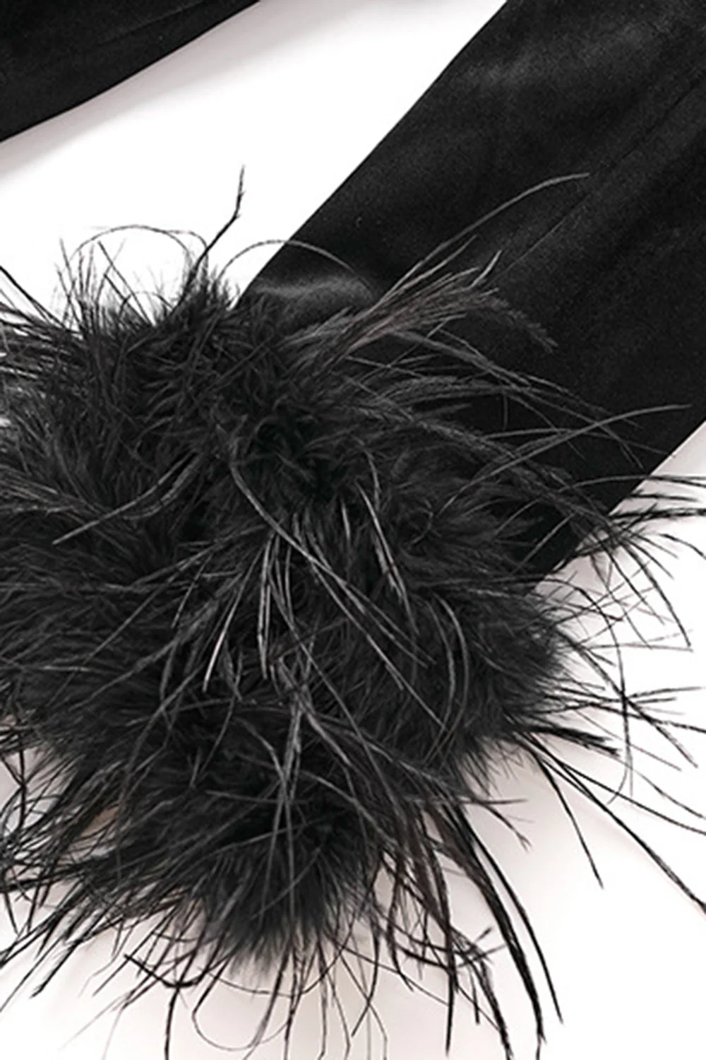 Blazer en velours noir avec plumes et revers en pointe - Image 4