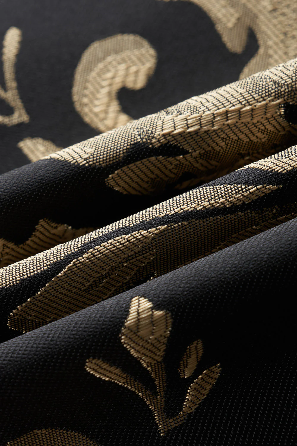 Blazer pour homme noir brodé doré - Image 4