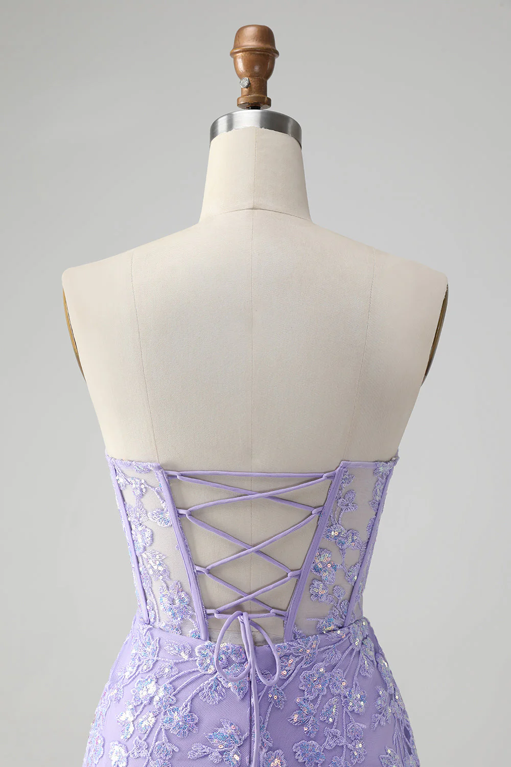 Robe de soirée Court moulante à paillettes bleu clair avec dos lacé et décolleté en cœur - Image 9