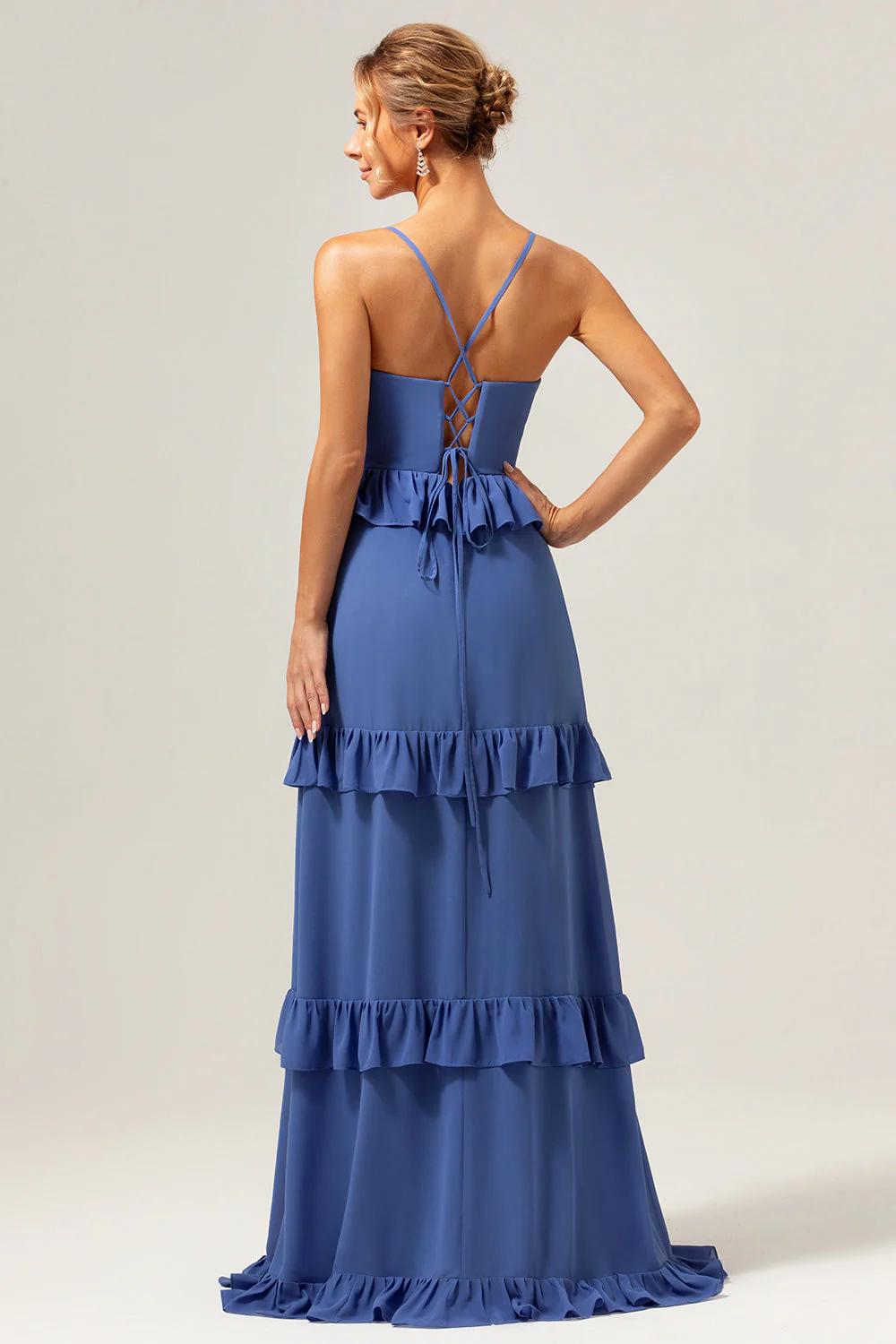 Bleu foncé A-ligne spaghetti bretelles à plusieurs niveaux robe de demoiselle d’honneur longue en mousseline de soie - Image 6