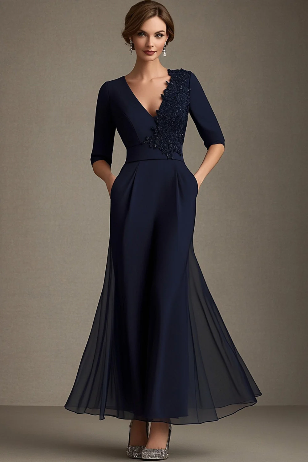 Bleu marine col en V mousseline de soie trapèze demi-manches Mère de la mariée Robe avec appliques