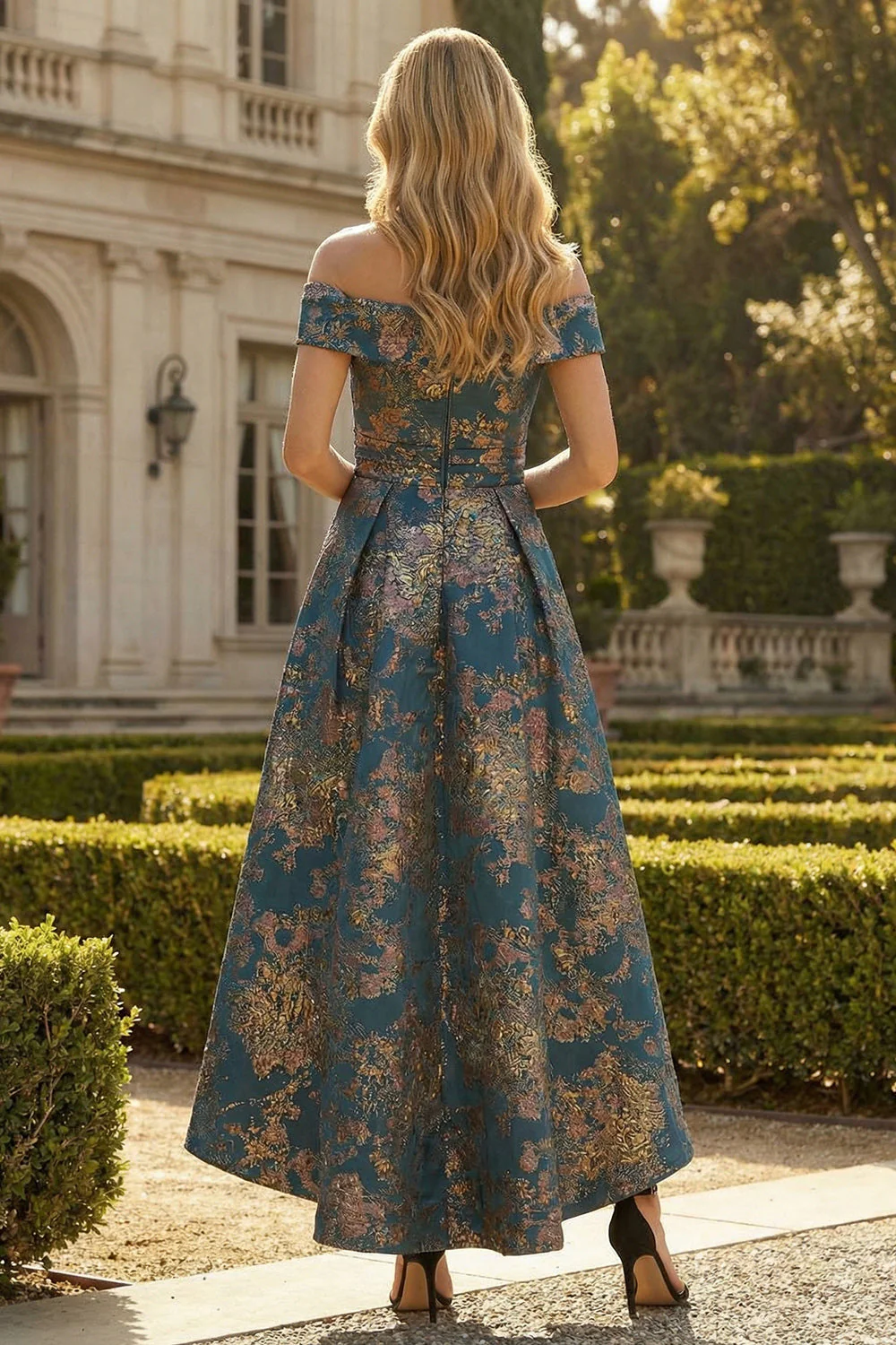 Bleu paon Une ligne démontée sur les épaules Robe formelle à fleurs asymétrique - Image 2