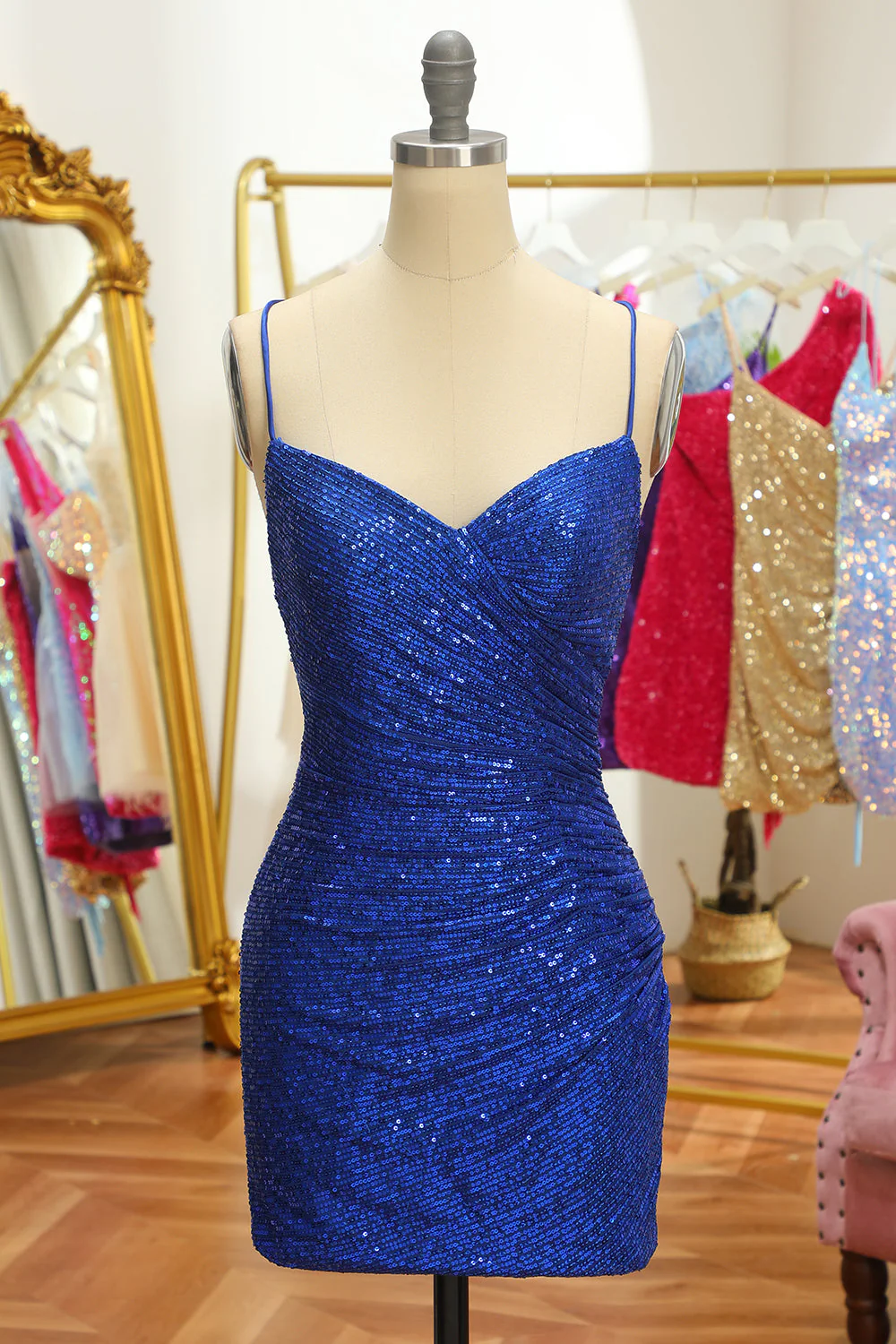 Blue Sequins Tight Backless Robe courte de retour à la maison