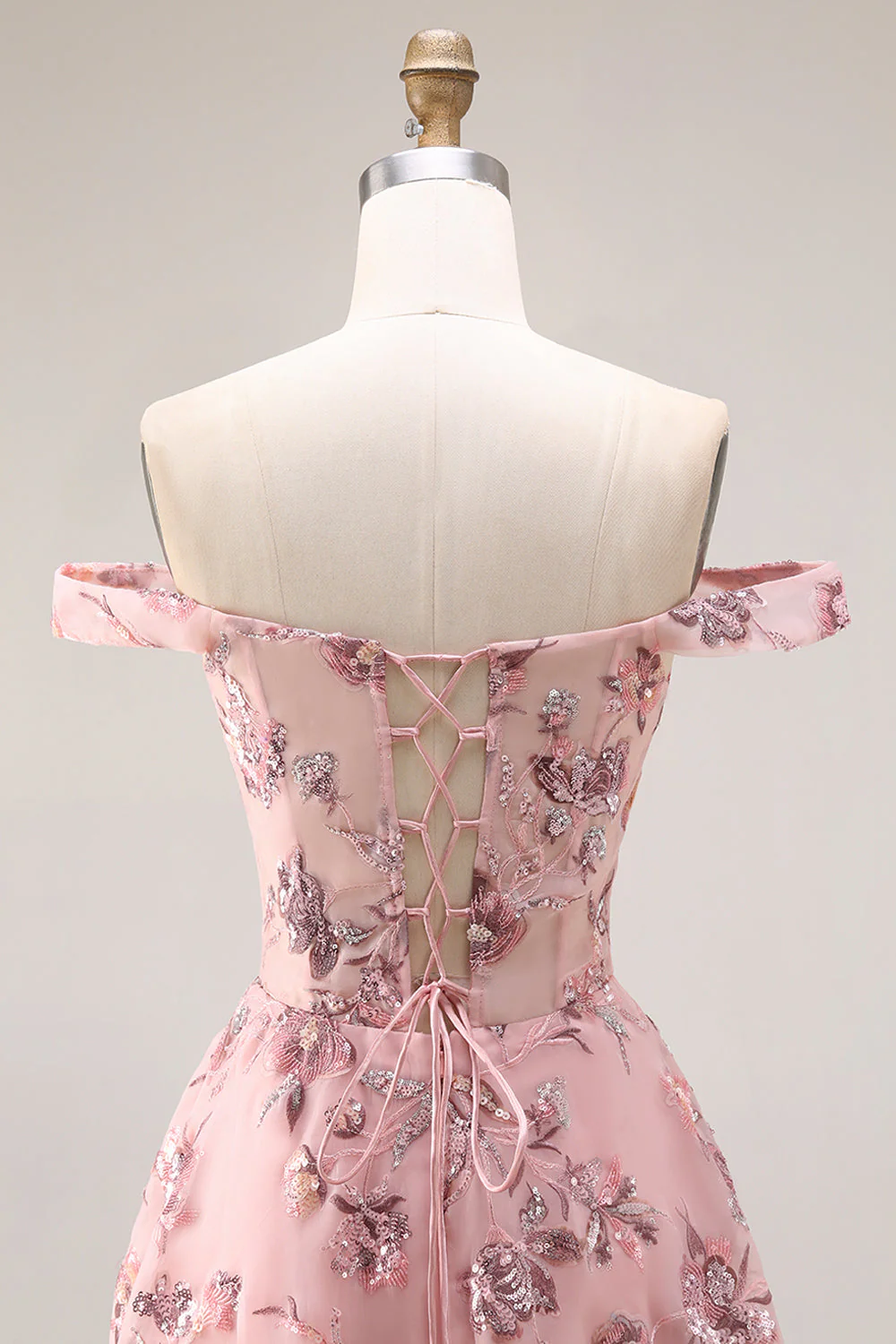Blush fleur décollée A Line Longue robe de bal avec fente - Image 6