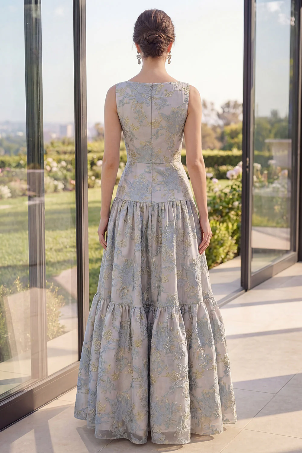Blush Jacquard Boat Neck A Line Maxi Floral Dress avec nœud - Image 6