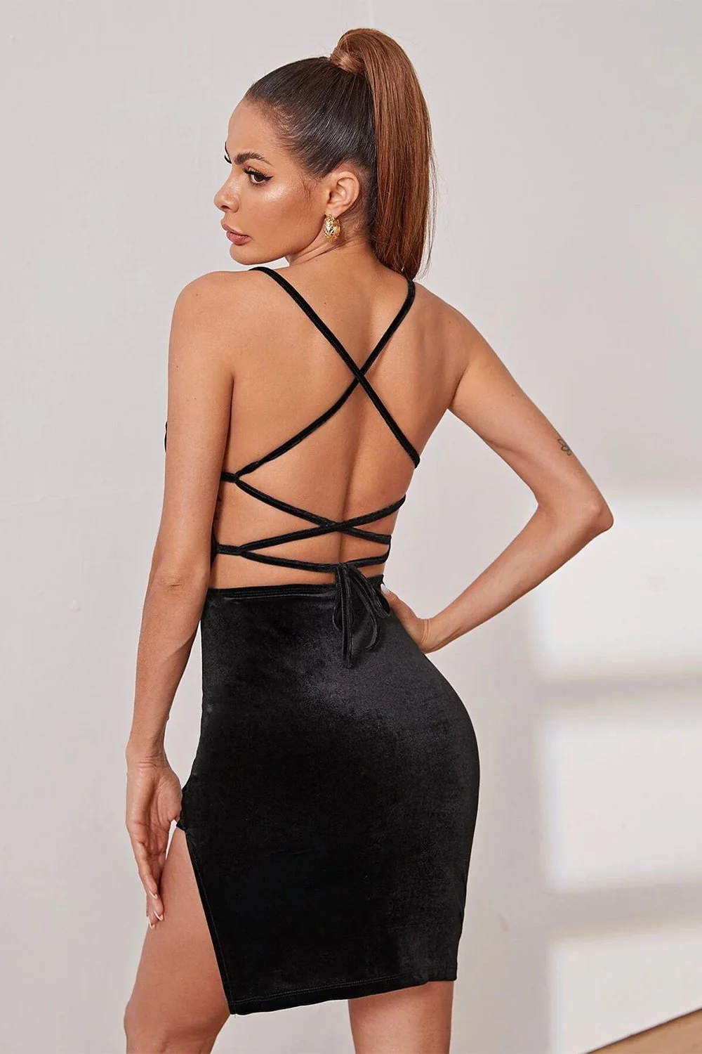 Bodycon Spaghetti Sangles Noir Velours Robe de Fête - Image 2