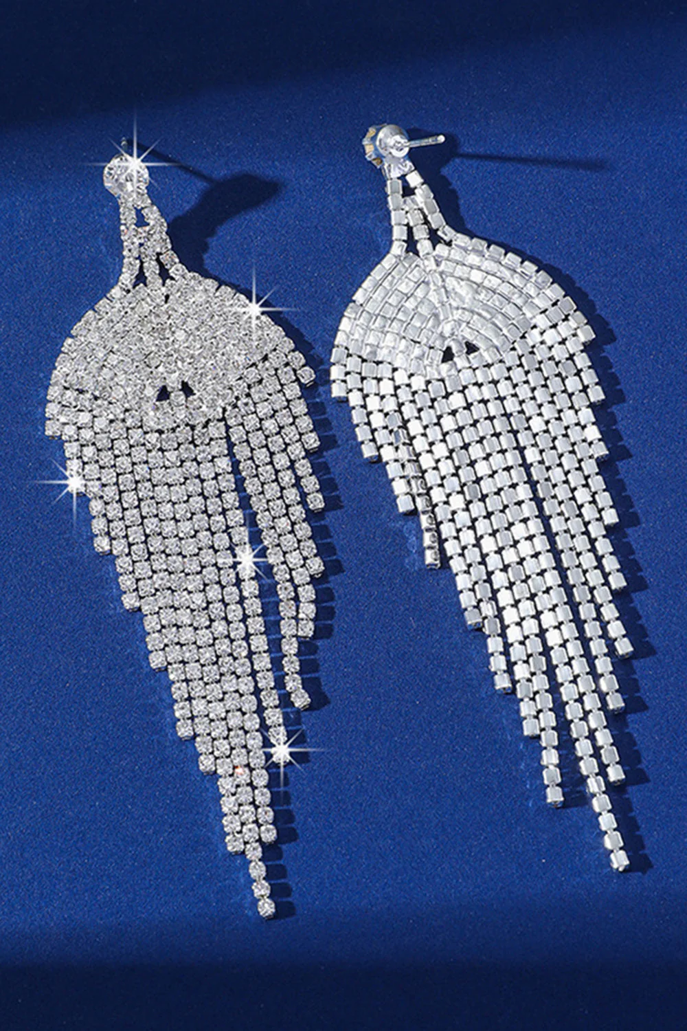 Boucles d’oreilles longues en argent argentées à franges en forme de bal, ornées de strass - Image 3