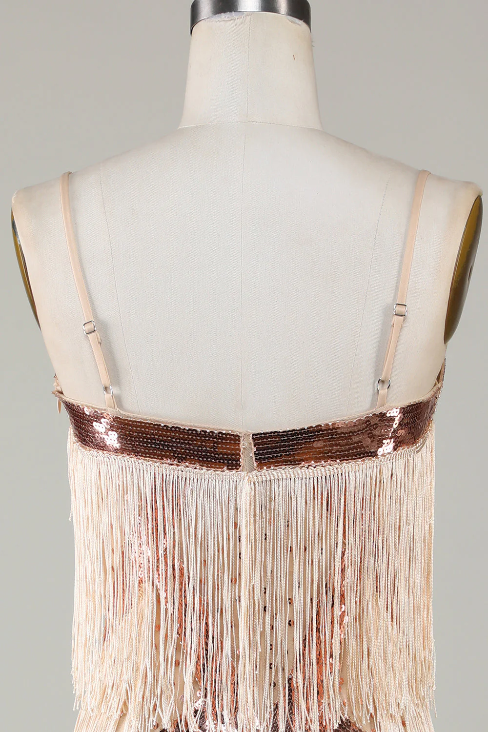 Robe années 20 à franges et paillettes champagne à bretelles spaghetti - Image 10