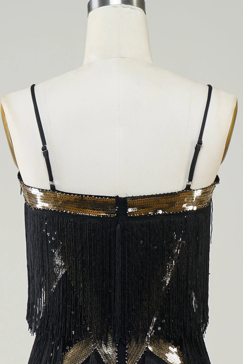 Robe années 20 à franges et paillettes champagne à bretelles spaghetti - Image 21