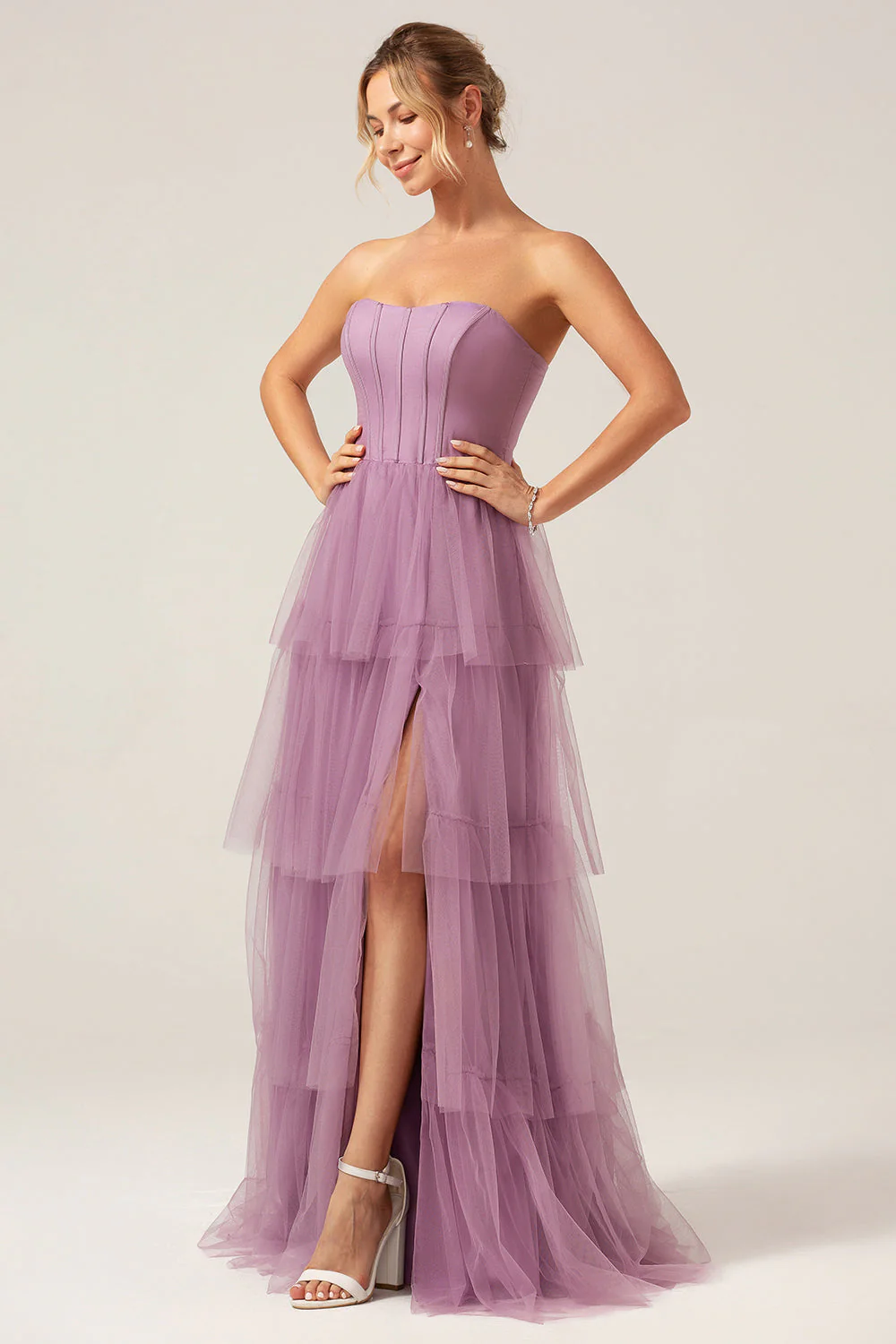 Bretelles amovibles A Line Marine Tiered Longue robe de demoiselle d’honneur - Image 6