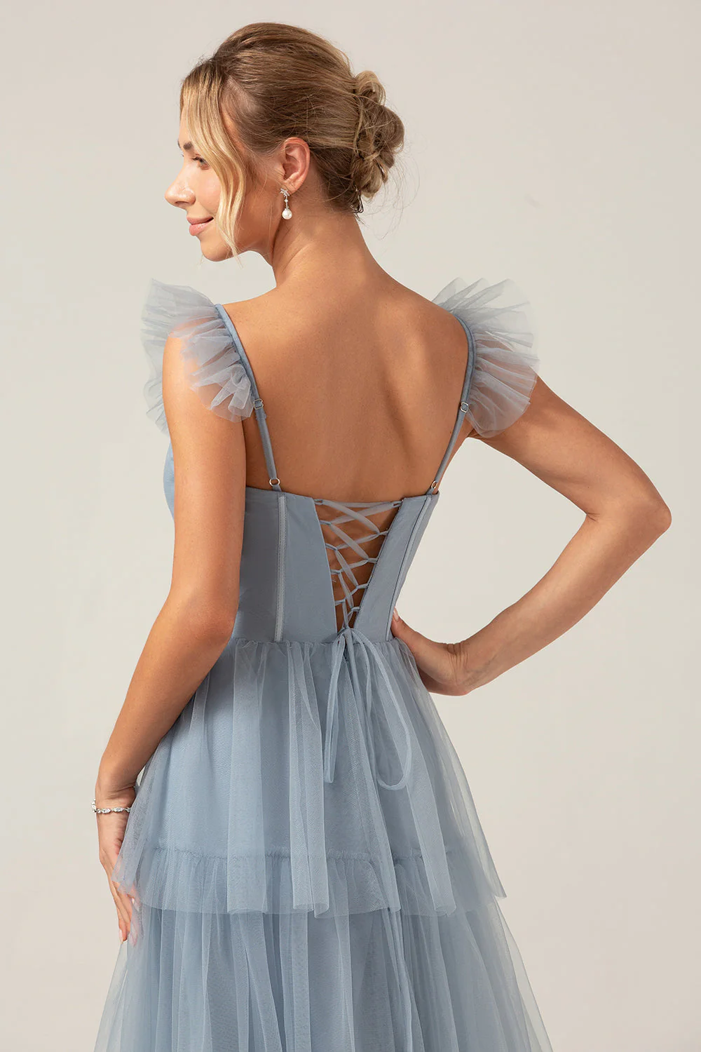 Robe de demoiselle d’honneur longue bleu poussiéreux à bretelles amovibles et à plusieurs niveaux - Image 7