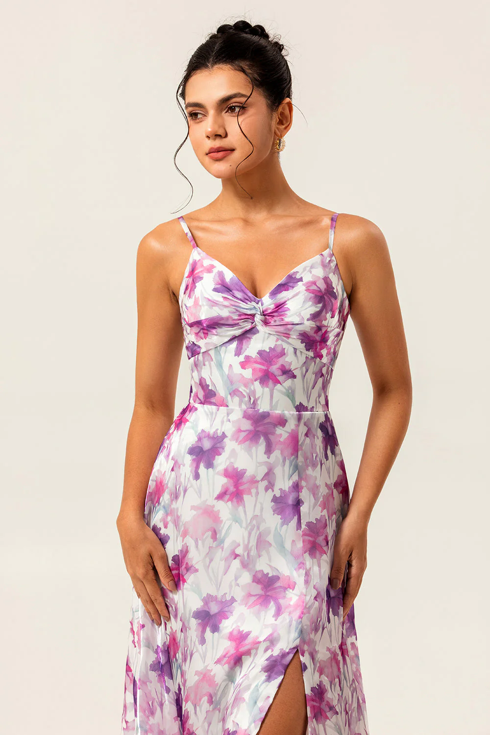 Robe d'invitée de mariage violette imprimé floral ligne A à bretelles fines - Image 6