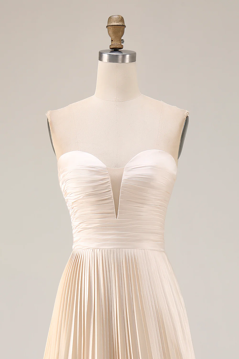Champagne A Line Robe d’invitée longue de mariage plissée sans bretelles - Image 6