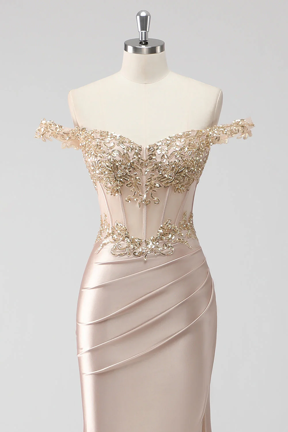 Robe de soirée champagne scintillante bustier épaules dénudées appliquée avec fente - Image 4