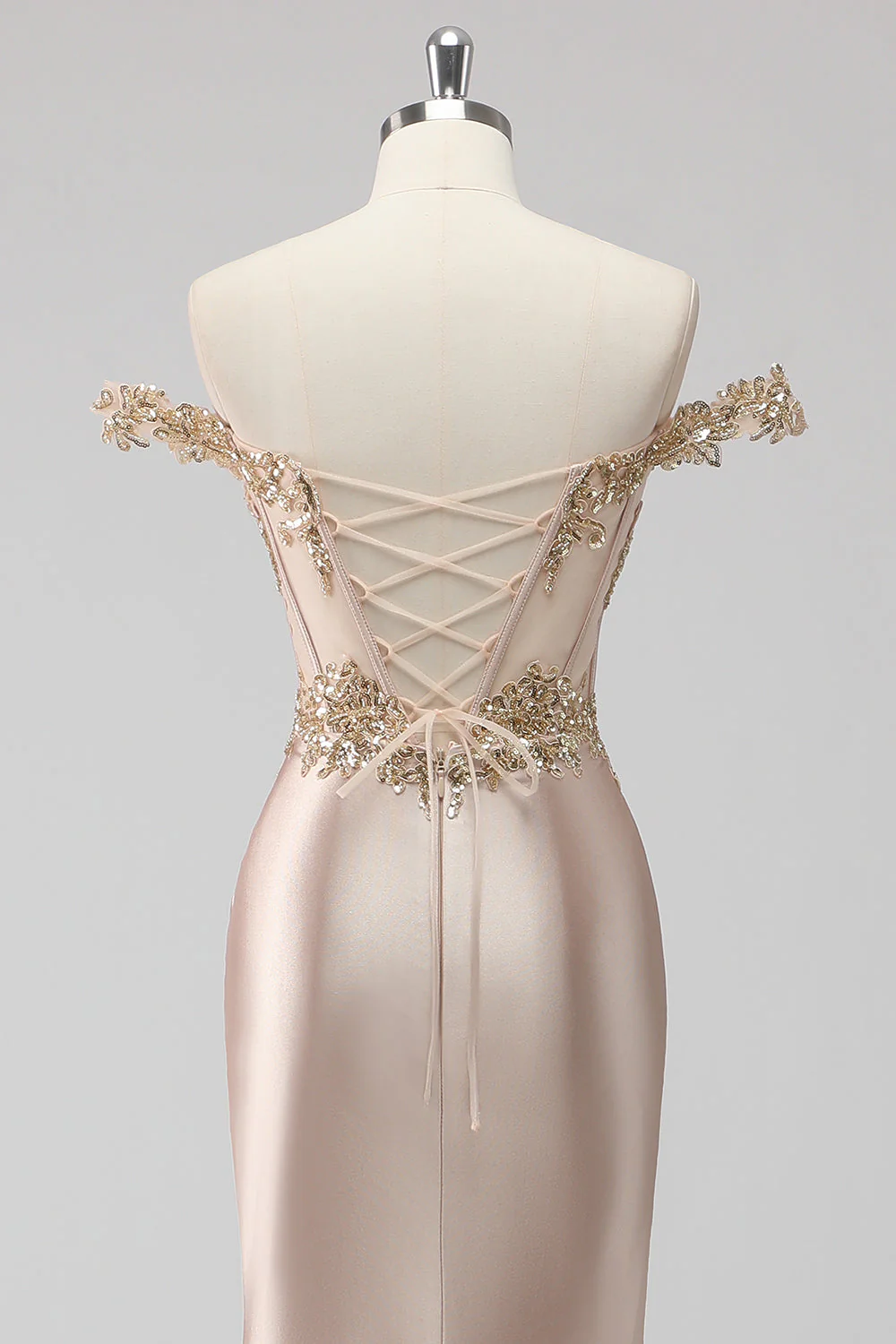 Robe de soirée champagne scintillante bustier épaules dénudées appliquée avec fente - Image 5