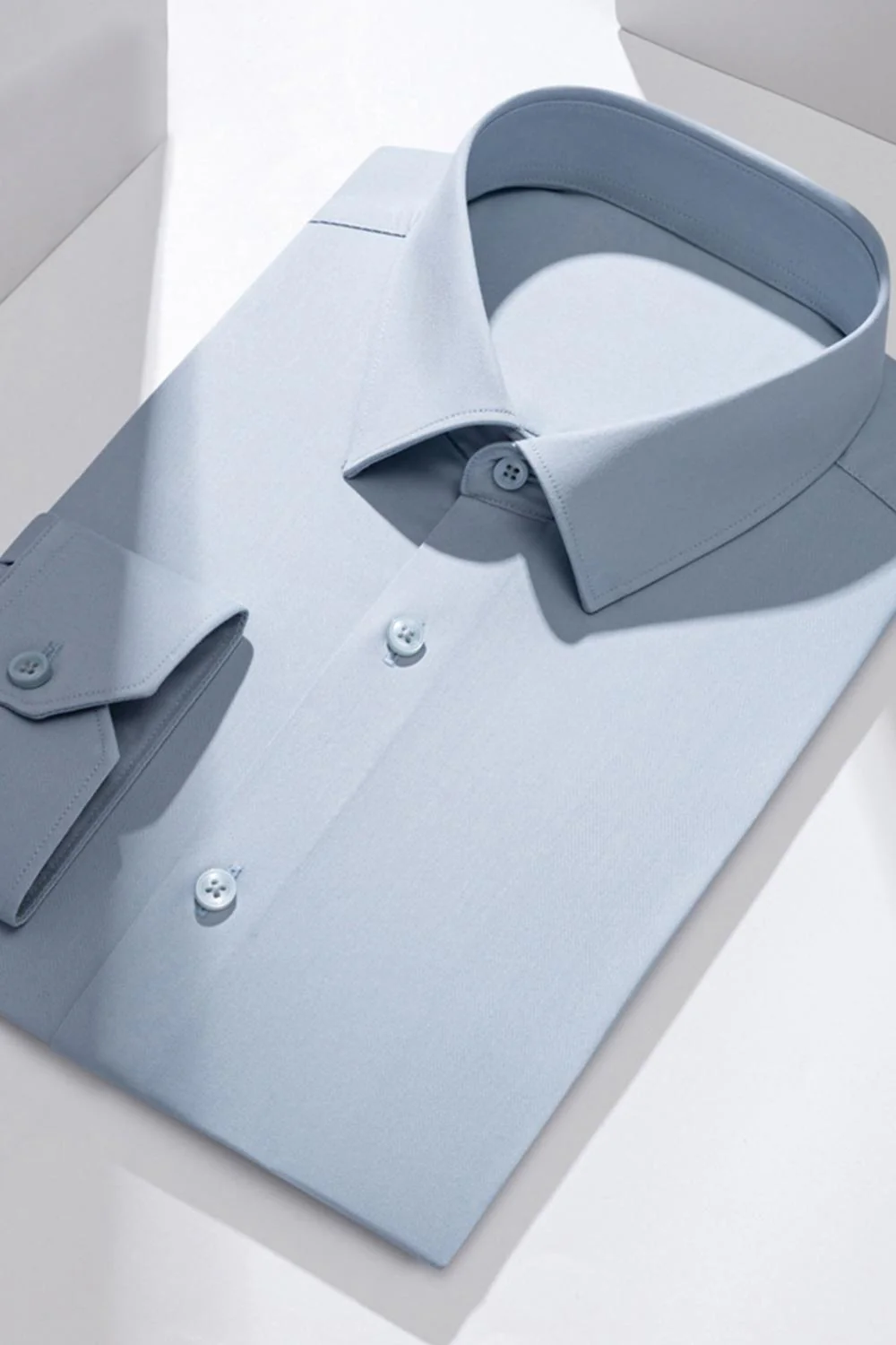 Chemise blanche classique à manches longues pour hommes - Image 13