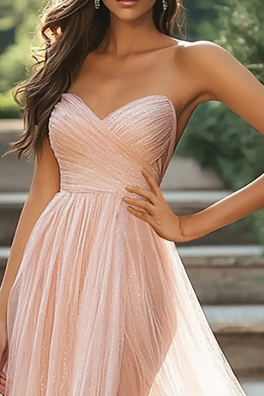 Chic blush chérie Robe de bal longue en tulle froncé trapèze avec fente - Image 2