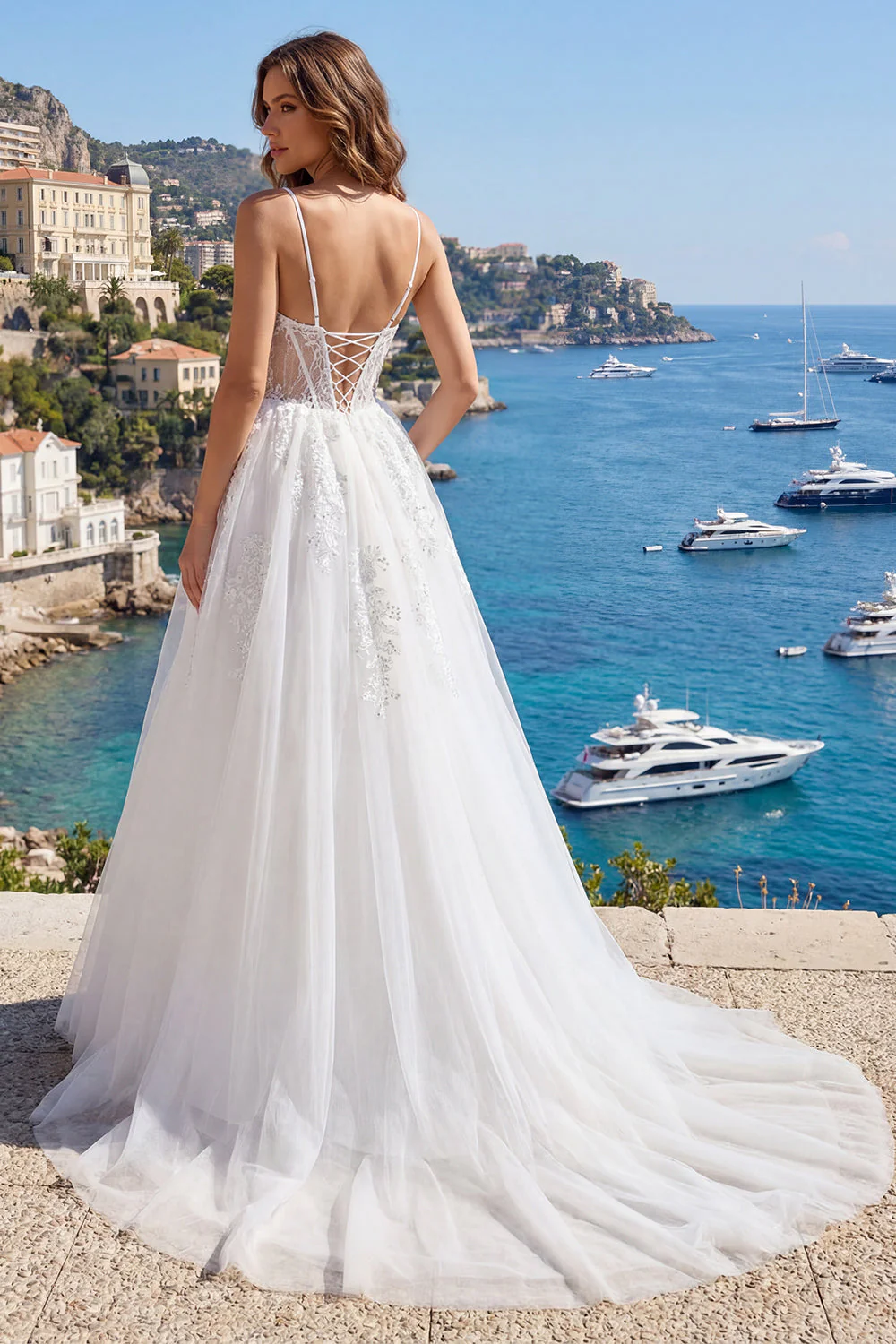 Corset à bretelles fines blanches Une robe de mariée en tulle appliqué de la ligne - Image 2