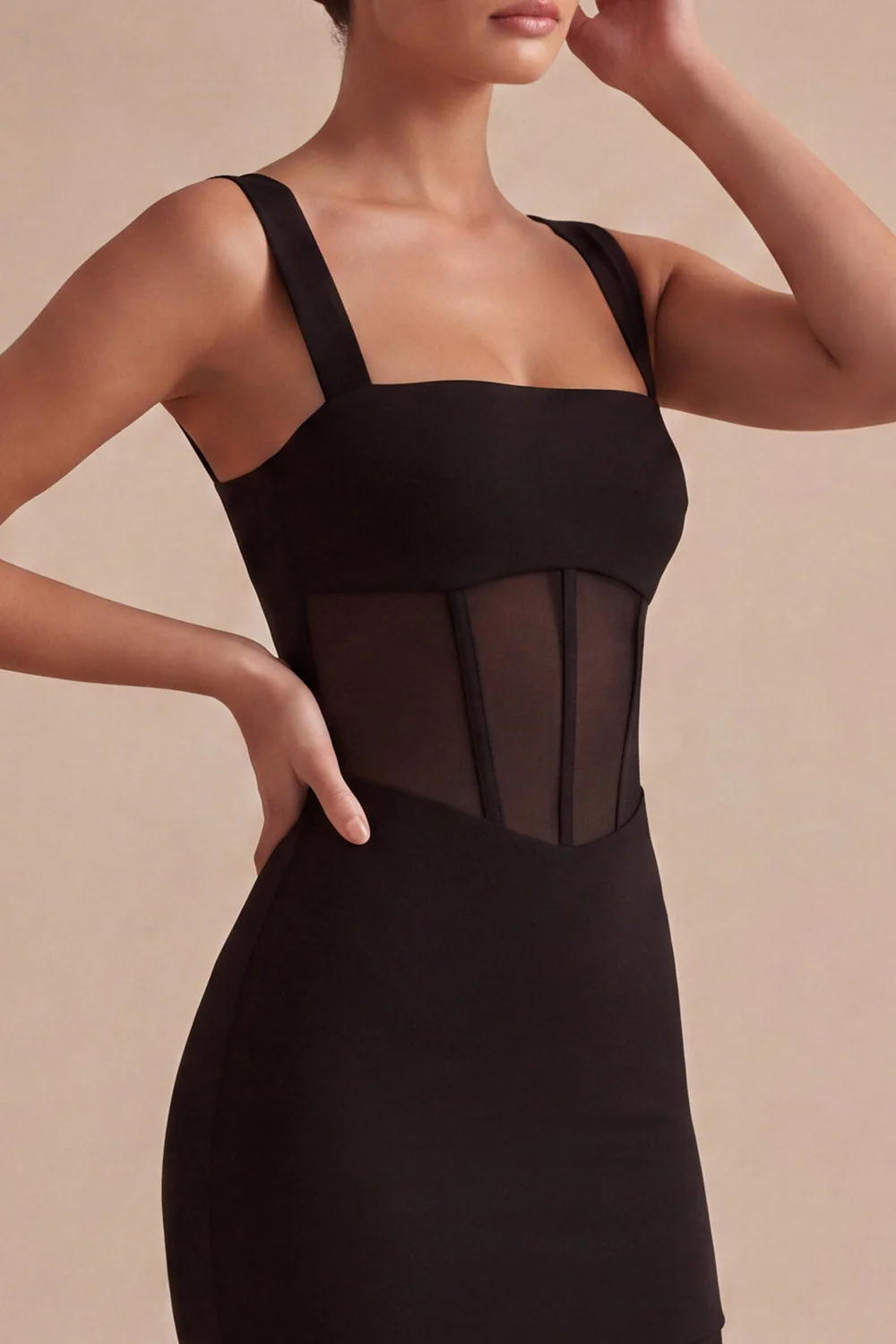 Corset à col carré Petite robe noire moulante - Image 6