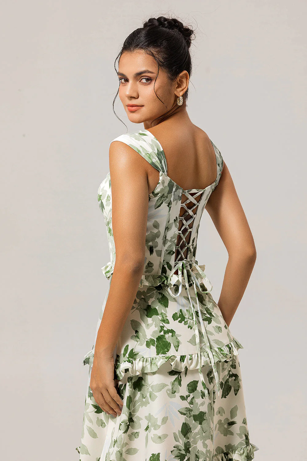 Robe de demoiselle d'honneur longue verte bustier floral à volants - Image 8
