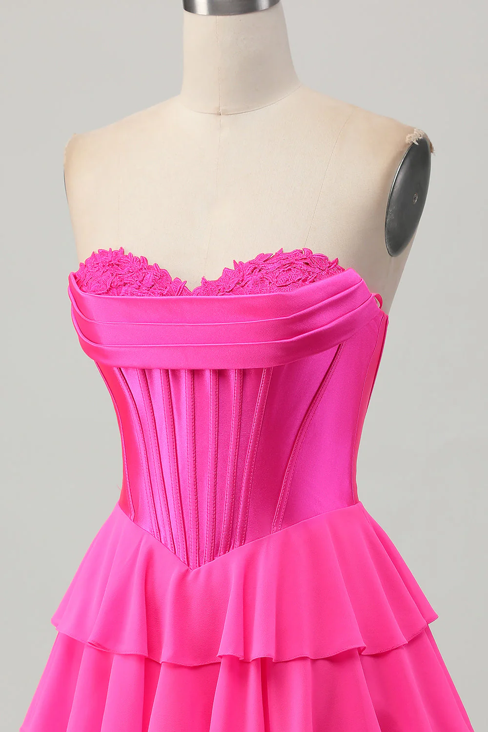 Corset bustier jaune Une robe de bal à plusieurs niveaux - Image 18