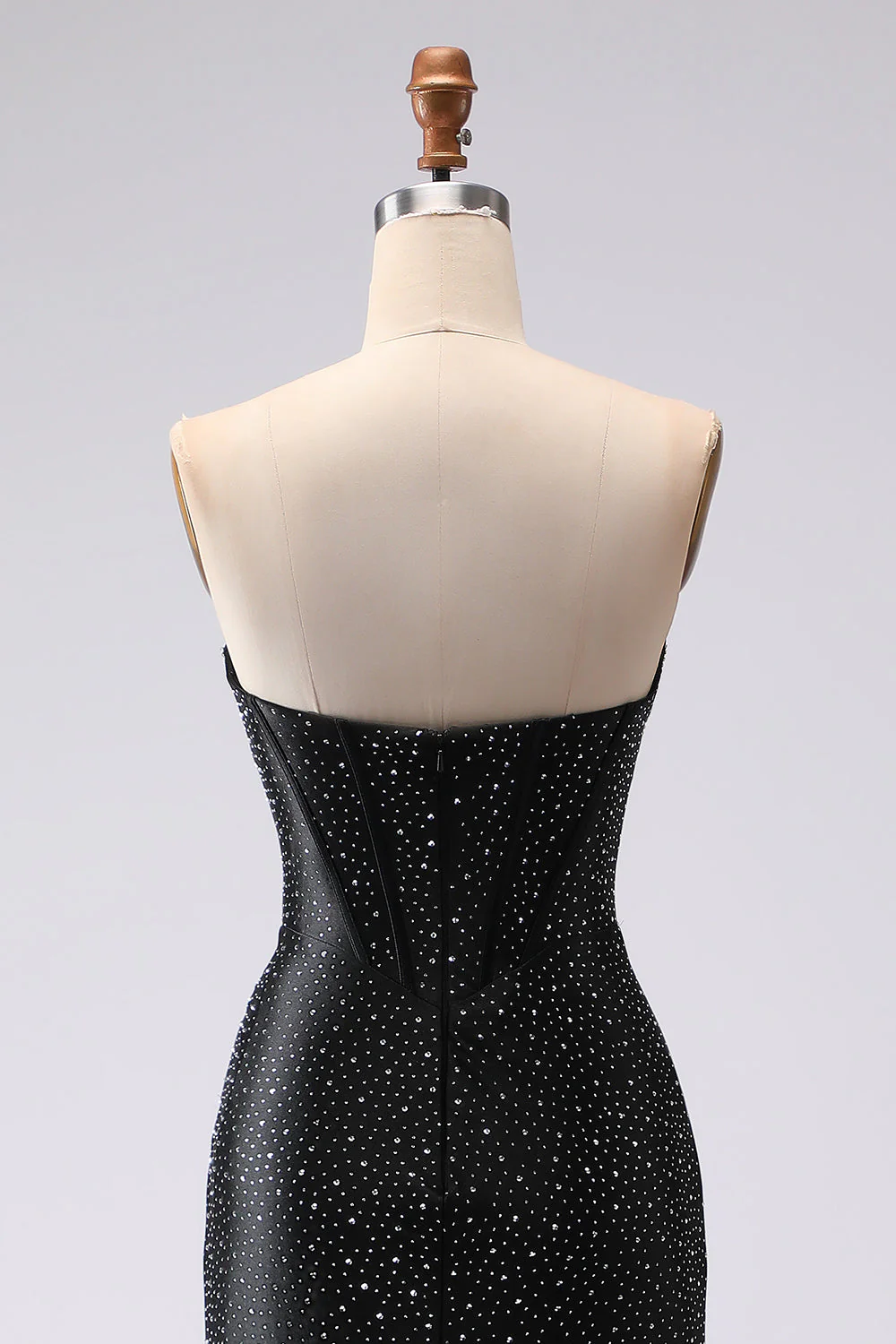Corset de bal long perlé avec sirène noire et fente - Image 5