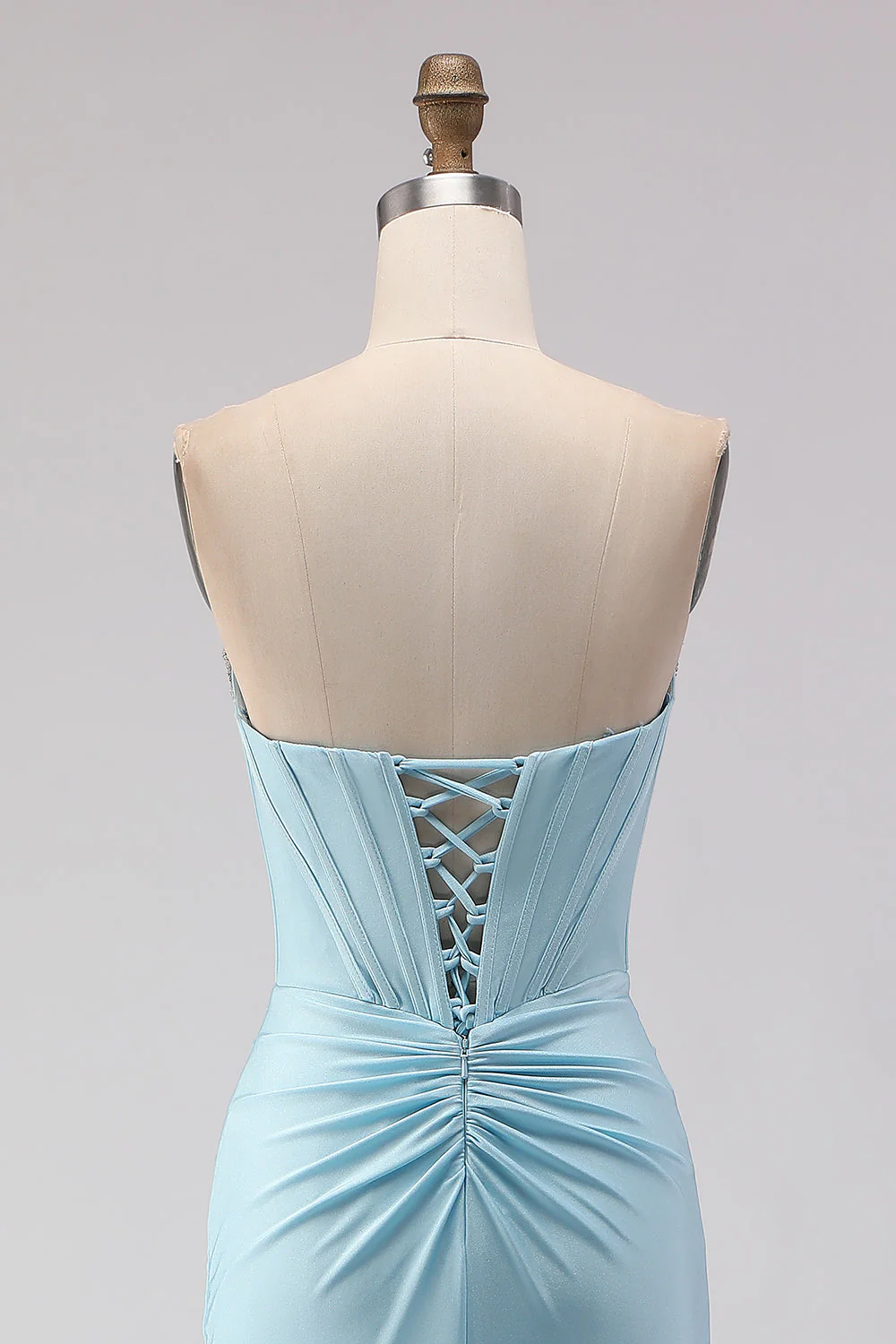 Corset de bal sirène brette bleu ciel à perles et buste - Image 5