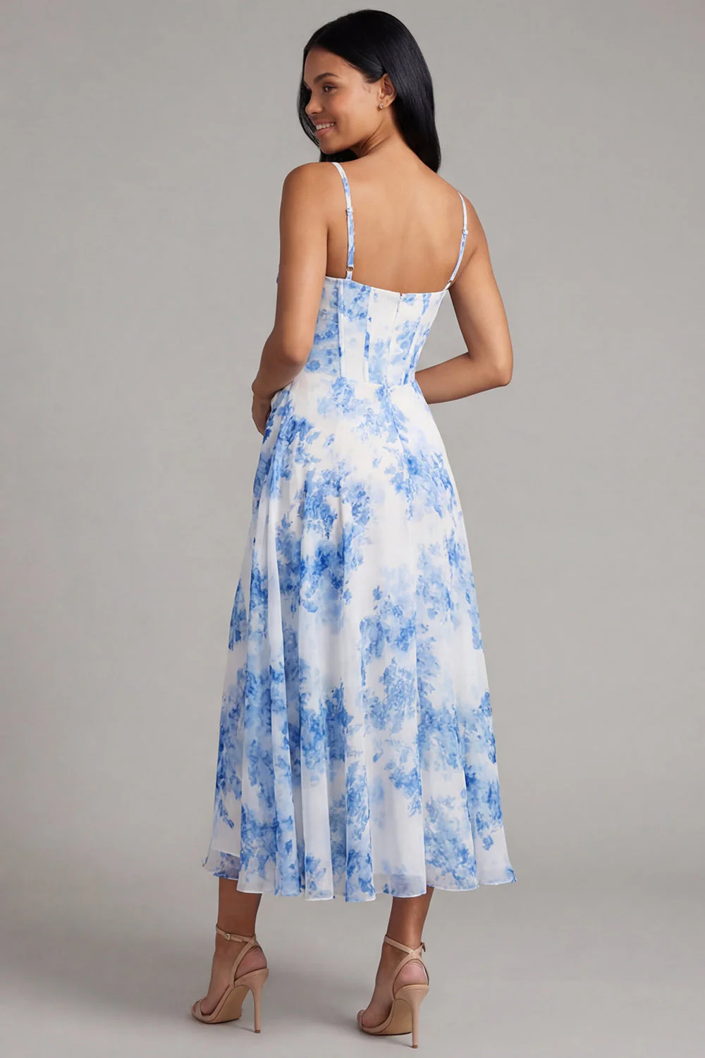 Corset en chiffon à fleurs blanches bleues froncées avec robe midi avec fente - Image 2
