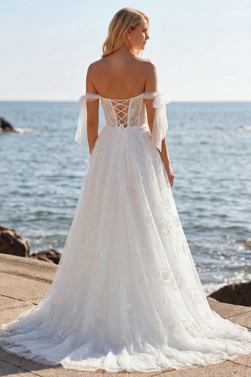 Corset en tulle brodé blanc Ligne A à bretelles fines robe de mariée longue avec nœud pappillon - Image 4