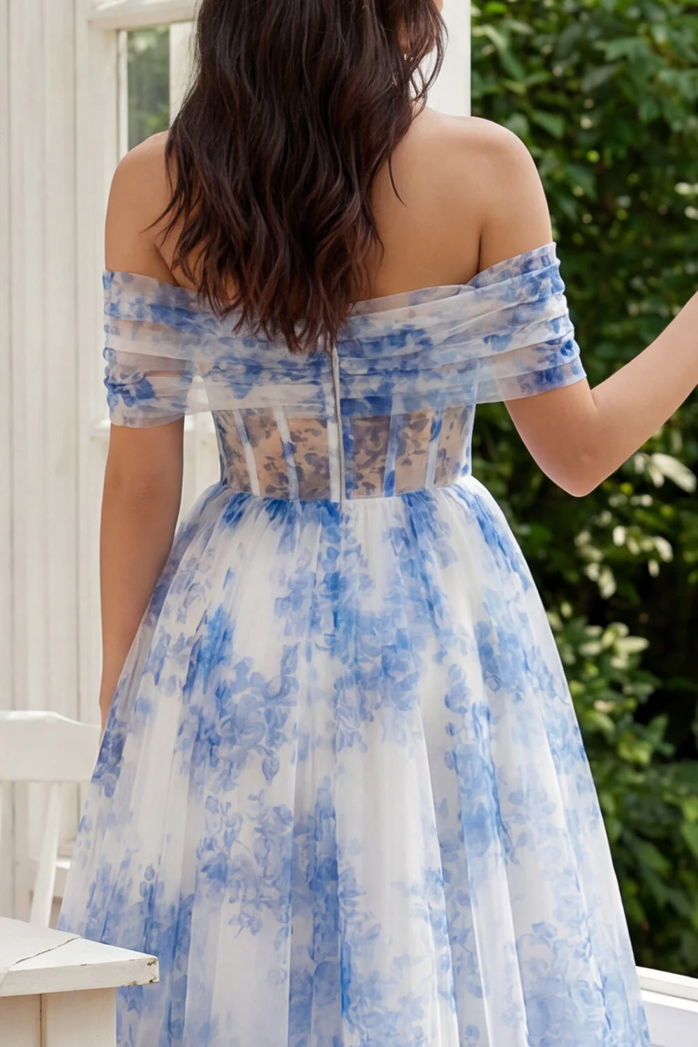 Corset fleur blanc bleu en tulle ligne A décollée à épaule - Image 6