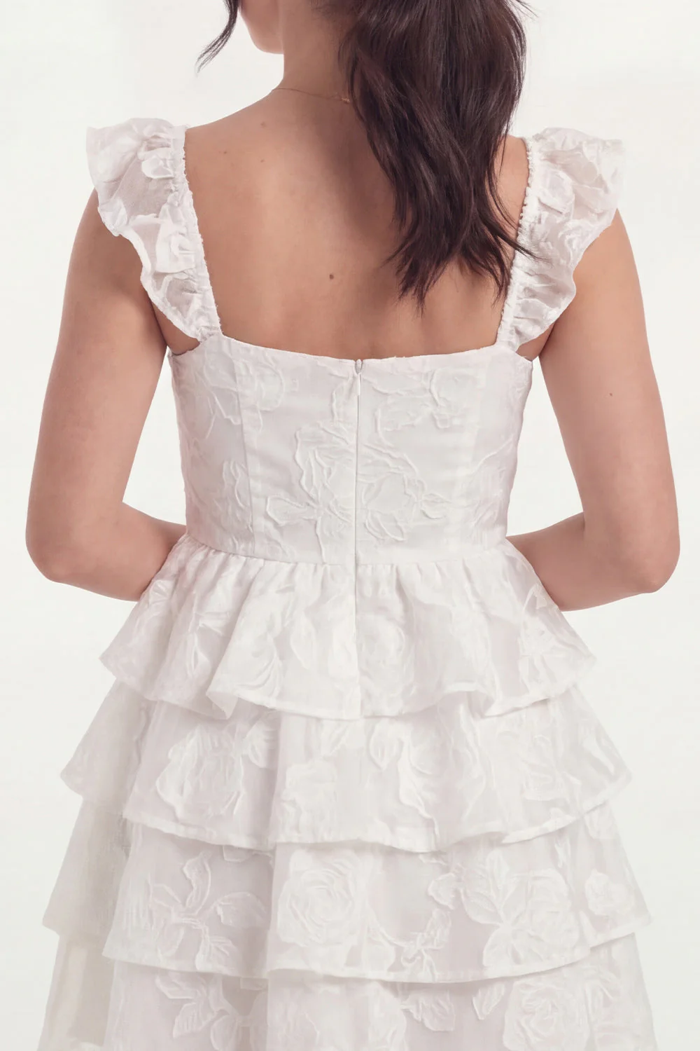 Corset fleuri blanc Une robe de remise de diplôme courte à volants à plusieurs niveaux - Image 4