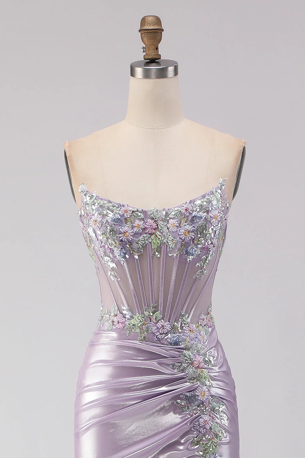 Robe de soirée sirène longue bustier perlé violet clair avec fente - Image 4