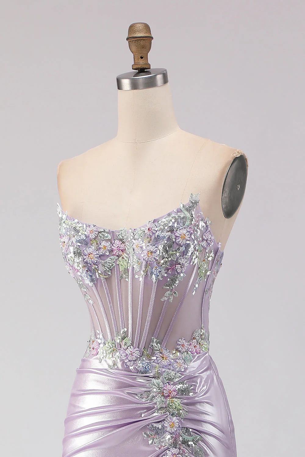 Robe de soirée sirène longue bustier perlé violet clair avec fente - Image 6
