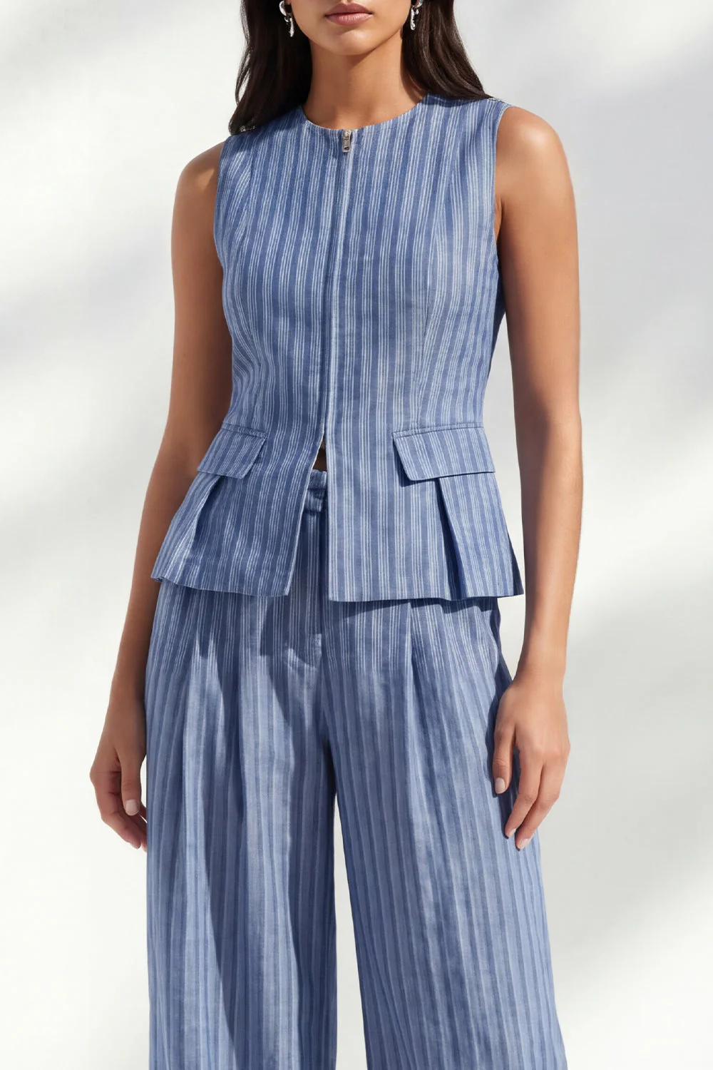 Costume long pour femmes à bandes bleu foncé à col rond ajusté - Image 3