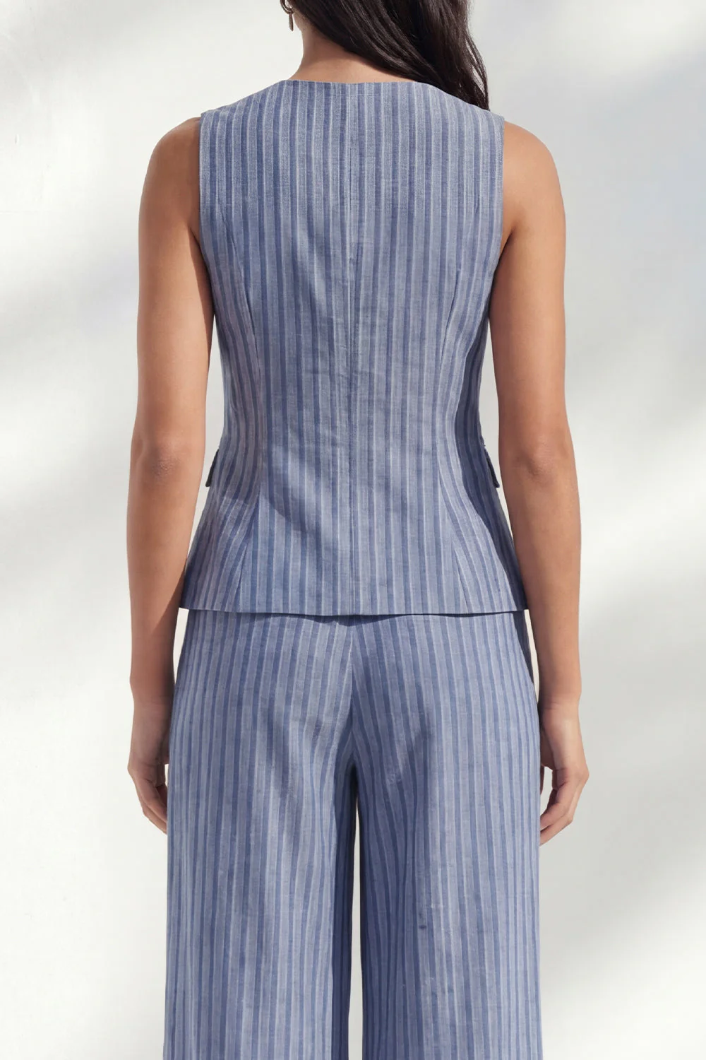 Costume long pour femmes à bandes bleu foncé à col rond ajusté - Image 4