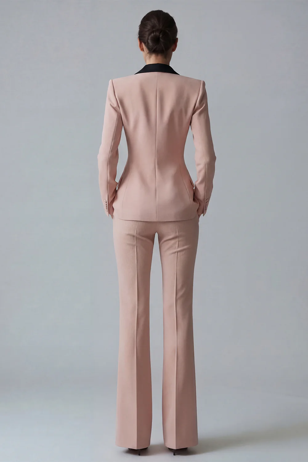 Costume d'affaires femme 2 pièces vert foncé revers pointe un bouton - Image 14