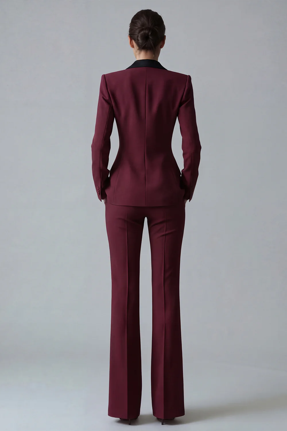 Costume d'affaires femme 2 pièces vert foncé revers pointe un bouton - Image 16