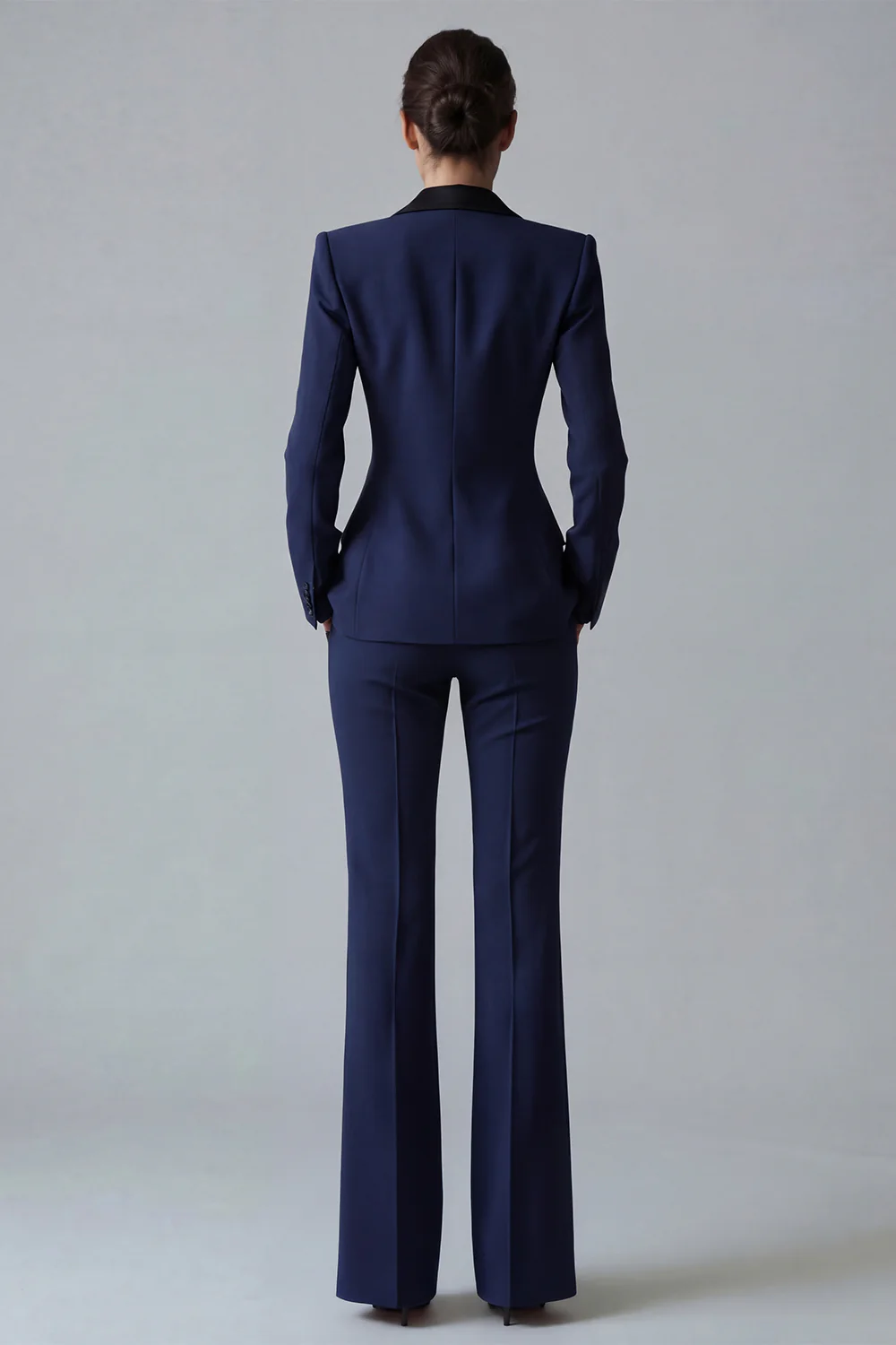 Costume d'affaires femme 2 pièces vert foncé revers pointe un bouton - Image 36