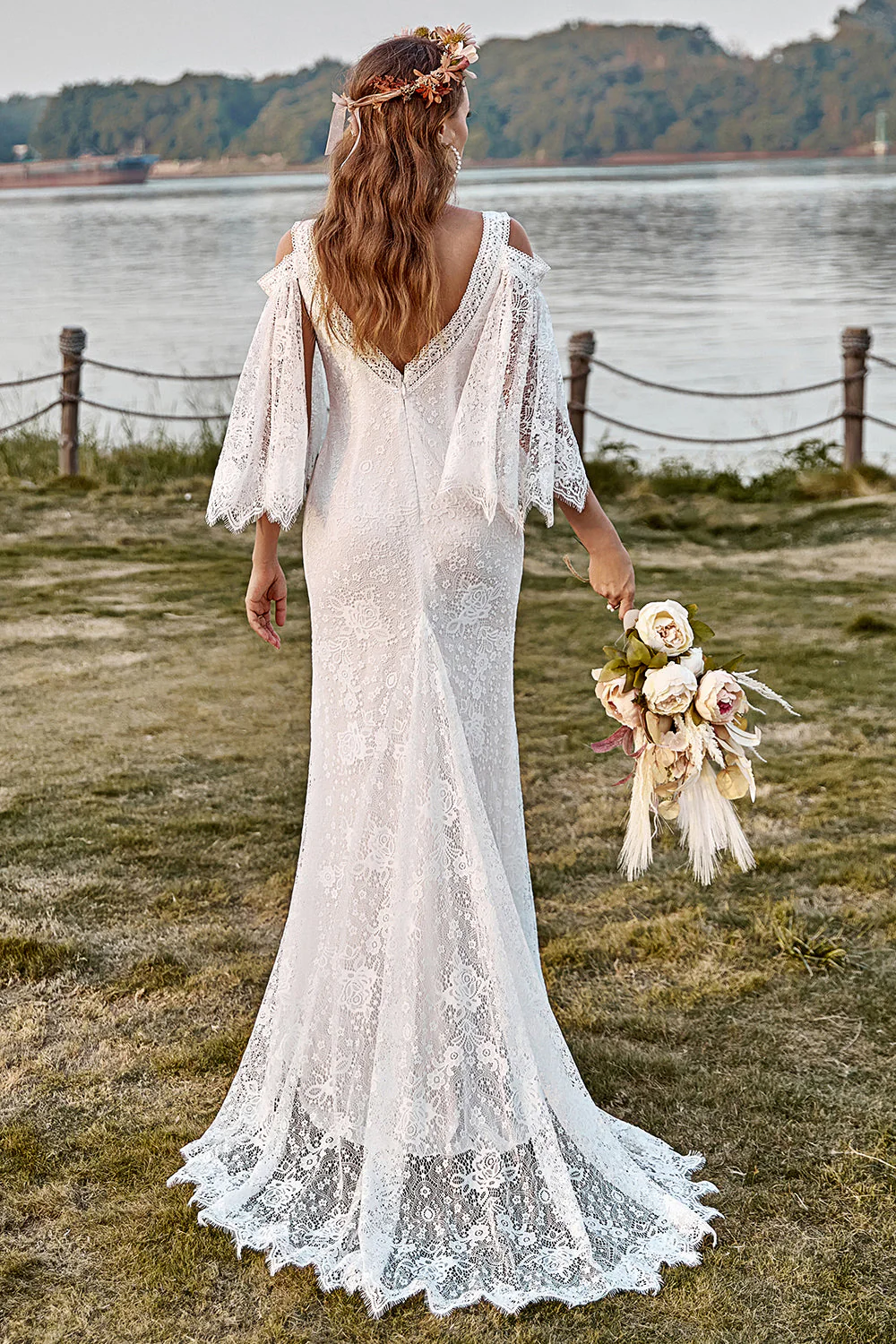 Dentelle Ivoire Épaule Froide Sirène Cape Manches Boho Robe de mariée - Image 7