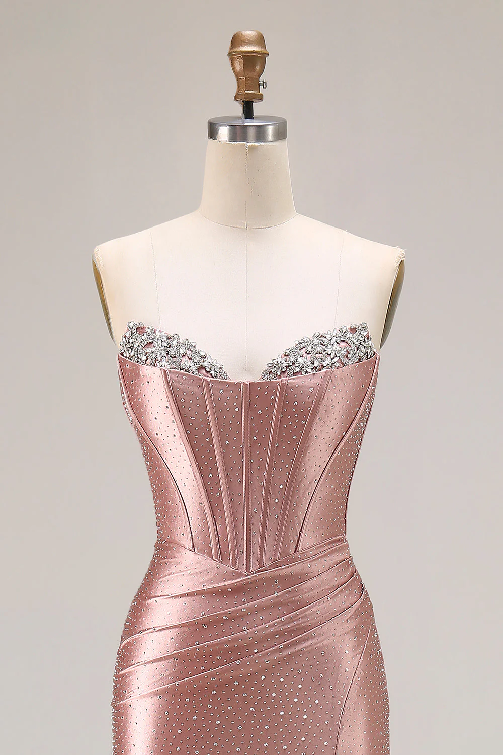 Robe de soirée sirène en satin rose poudré sans bretelles corset perlé avec fente - Image 6