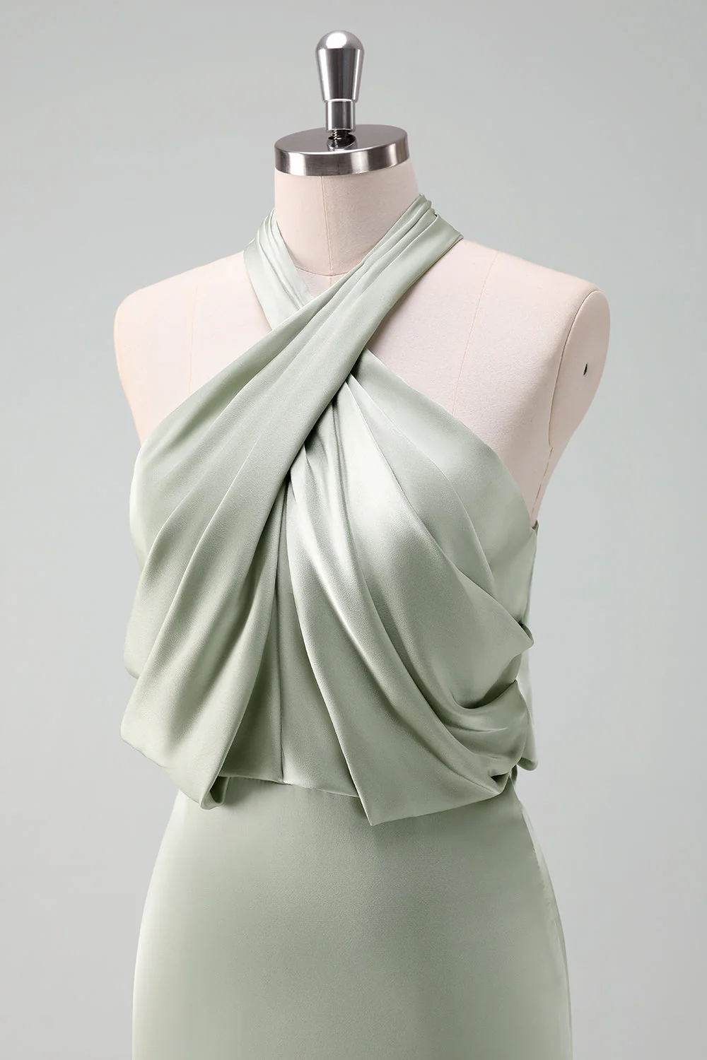 Robe de demoiselle d'honneur longue vert sauge poussiéreux fourreau dos nu col satin - Image 6